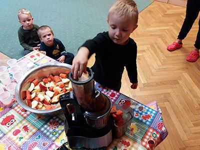 Zdjęcie 17 - Soki owocowo-warzywne pijemy, bo zdrowi być chcemy