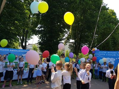 Zdjęcie 12 - Pożegnanie Absolwentów 2020/2021