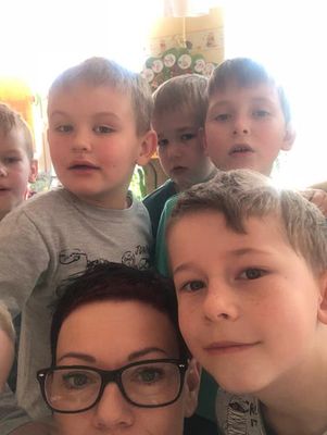 Zdjęcie 1 - Dzień Kobiet w grupie KANGURKI