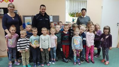Zdjęcie 18 - SPOTKANIE Z POLICJANTAMI