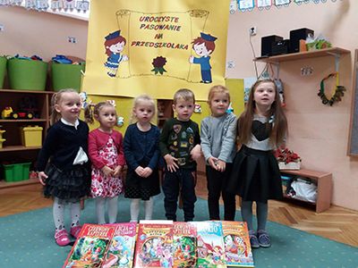 Zdjęcie 45 - Pasowanie na Przedszkolaka