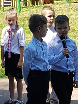 Zdjęcie 13 - Pożegnanie Absolwentów 2020/2021