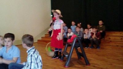 Zdjęcie 8 - STARSZAKI I ICH UDZIAŁ W PRZEGLĄDZIE POEZJI