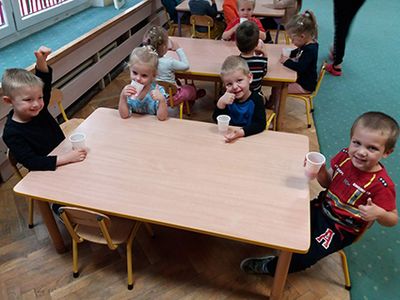 Zdjęcie 4 - Soki owocowo-warzywne pijemy, bo zdrowi być chcemy