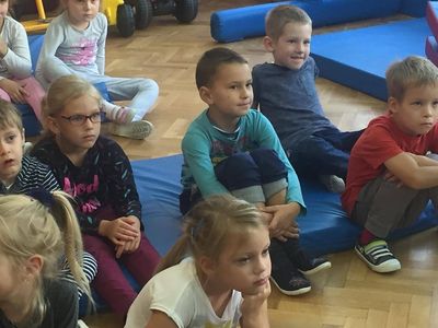 Zdjęcie 4 - MUZYCZNE SPOTKANIA ZE ŚWIERSZCZEM - ODSŁONA PIERWSZA