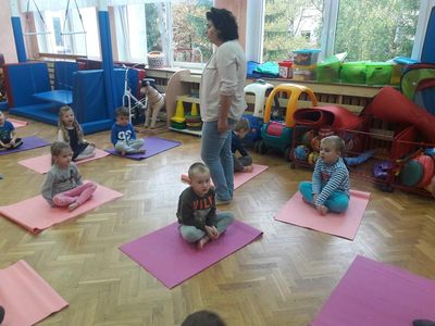 Zdjęcie 6 - ZAJĘCIA Z JOGI