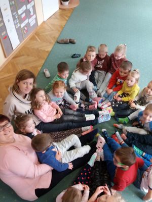 Zdjęcie 4 - Światowy Dzień Osób z Zespołem Downa - Dzień Kolorowej Skarpetki