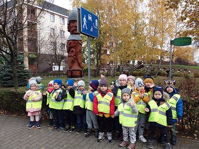 Zdjęcie 2 - Wyjście pod pomnik Wieniawy