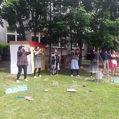 Zdjęcie 47 - Dzień Dziecka - Przedstawienie nauczyciele dzieciom "Jaś I Małgosia"