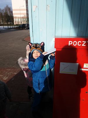 Zdjęcie 8 - Wysyłamy laurki dla dziadków - Dzień Babci i Dziadka