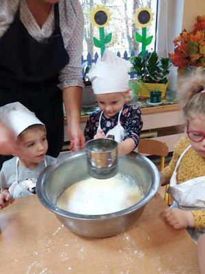Zdjęcie 11 - Masterchef junior - marchewkowe babeczki