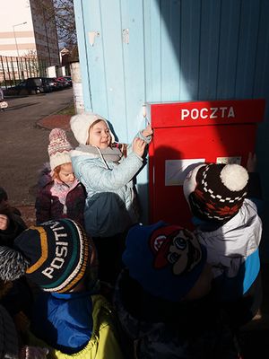 Zdjęcie 15 - Wysyłamy laurki dla dziadków - Dzień Babci i Dziadka