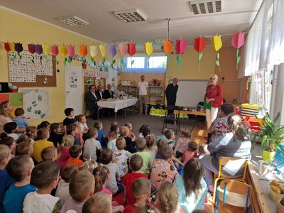 Zdjęcie 1 - ZAJĘCIA EDUKACYJNE z PKP