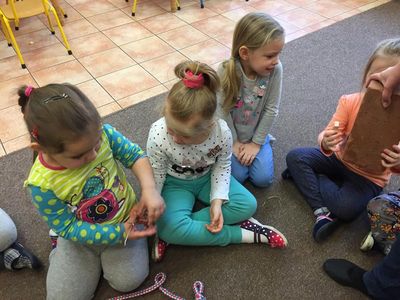 Zdjęcie 15 - KRÓLICZKI I ICH SALA BEZ ZABAWEK