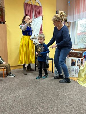Zdjęcie 11 - WSPÓŁPRACA Z TEATREM MIEJSKIM W LESZNIE