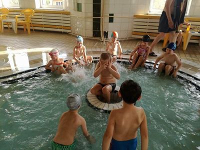 Zdjęcie 33 - PRZEDSZKOLNA KADRA PŁYWACKA... ZAJĘCIA NA AKWAWICIE