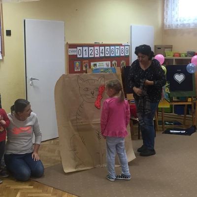 Zdjęcie 11 - PRZEDSZKOLNE ŚWIĘTO, CZYLI OBCHODY MIĘDZYNARODOWEGO DNIA OSÓB NIEPEŁNOSPRAWNYCH