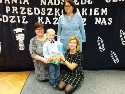 Zdjęcie 9 - Pasowanie na przedszkolaka