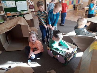 Zdjęcie 19 - KRÓLICZKI I ICH SALA BEZ ZABAWEK