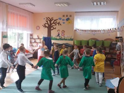 Zdjęcie 8 - Obchody Pierwszego Dnia Wiosny i Światowego Dnia Osób z Zespołem Downa