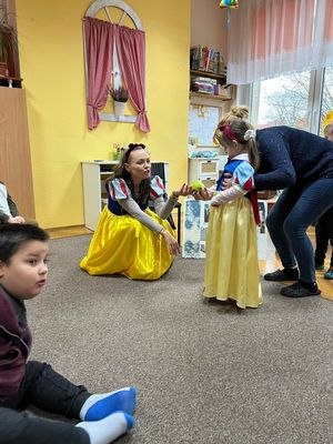 Zdjęcie 5 - WSPÓŁPRACA Z TEATREM MIEJSKIM W LESZNIE