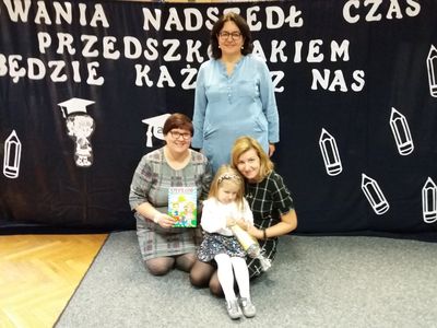 Zdjęcie 14 - Pasowanie na przedszkolaka
