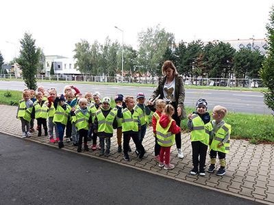 Zdjęcie 2 - Uczymy się prawidłowo poruszać po ulicy