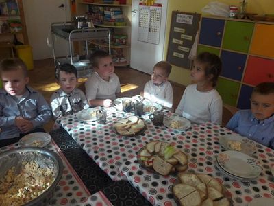 Zdjęcie 1 - MASTERCHEF JUNIOR ZDROWY SOK I SAŁATKA
