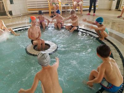 Zdjęcie 38 - PRZEDSZKOLNA KADRA PŁYWACKA... ZAJĘCIA NA AKWAWICIE