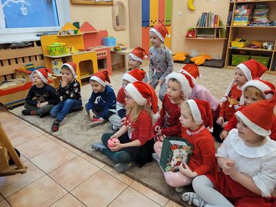 Zdjęcie 1 - Św. Mikołaj u Króliczków