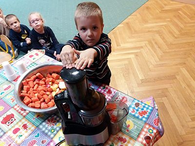 Zdjęcie 70 - Soki owocowo-warzywne pijemy, bo zdrowi być chcemy
