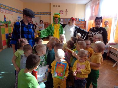 Zdjęcie 6 - Pierwszy Dzień Wiosny - Przedstawienie "Rzepka"