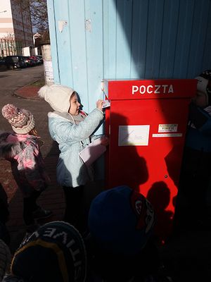 Zdjęcie 16 - Wysyłamy laurki dla dziadków - Dzień Babci i Dziadka