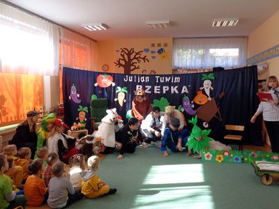 Zdjęcie 16 - Pierwszy Dzień Wiosny - Przedstawienie "Rzepka"