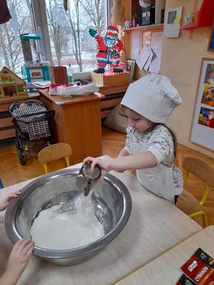Zdjęcie 6 - Pieczenie i ozdabianie pierników