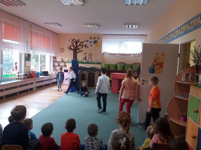 Zdjęcie 22 - Światowy Dzień Osób z Zespołem Downa - Dzień Kolorowej Skarpetki
