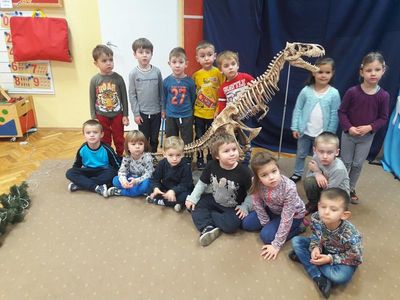 Zdjęcie 1 - DINOZAUR U TYGRYSKÓW