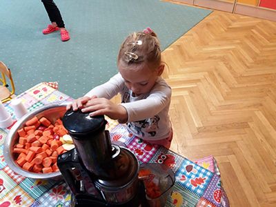 Zdjęcie 99 - Soki owocowo-warzywne pijemy, bo zdrowi być chcemy