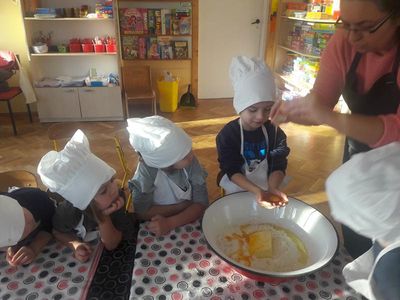 Zdjęcie 7 - MASTERCHEF JUNIOR - PIECZEMY ROGALIKI