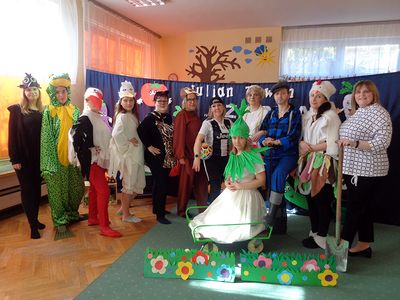 Zdjęcie 5 - Pierwszy Dzień Wiosny - Przedstawienie "Rzepka"