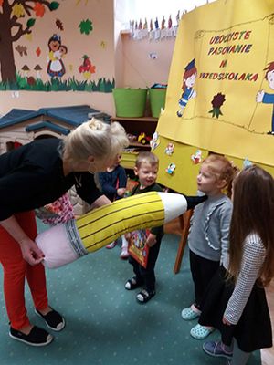 Zdjęcie 27 - Pasowanie na Przedszkolaka