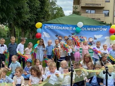 Zdjęcie 28 - POŻEGNANIE ABSOLWENTÓW