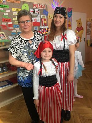 Zdjęcie 3 - W KARNAWALE PRZEDSZKOLAKI BAWIĄ SIĘ WSPANIALE