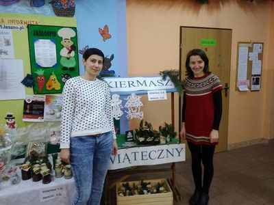 Zdjęcie 14 - KIERMASZ BOŻONARODZENIOWY