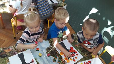 Zdjęcie 3 - Praca plastyczna "Jesienne drzewa"