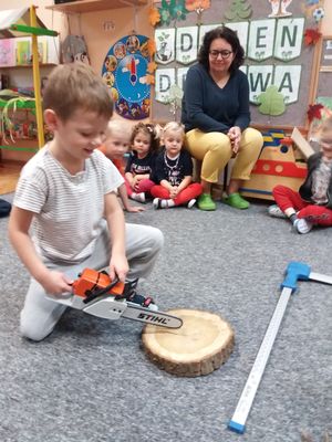 Zdjęcie 7 - Dzień drzewa