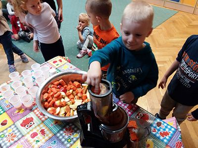 Zdjęcie 41 - Soki owocowo-warzywne pijemy, bo zdrowi być chcemy
