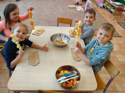Zdjęcie 21 - Kąciki zabawowo-zadaniowe w tygodniu o kosmosie