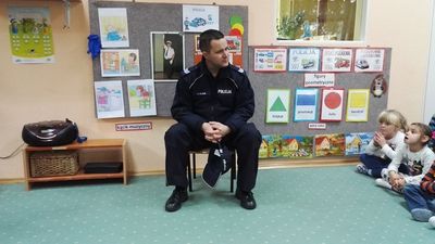 Zdjęcie 22 - SPOTKANIE Z POLICJANTAMI