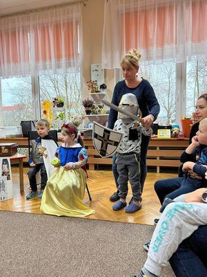 Zdjęcie 15 - WSPÓŁPRACA Z TEATREM MIEJSKIM W LESZNIE